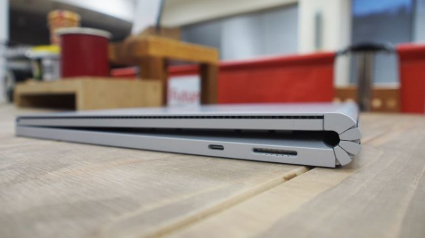 Обзор Microsoft Surface Book 2 13.5 (2017)