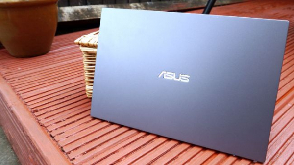 Предварительный обзор ASUS AsusPro B9440UA